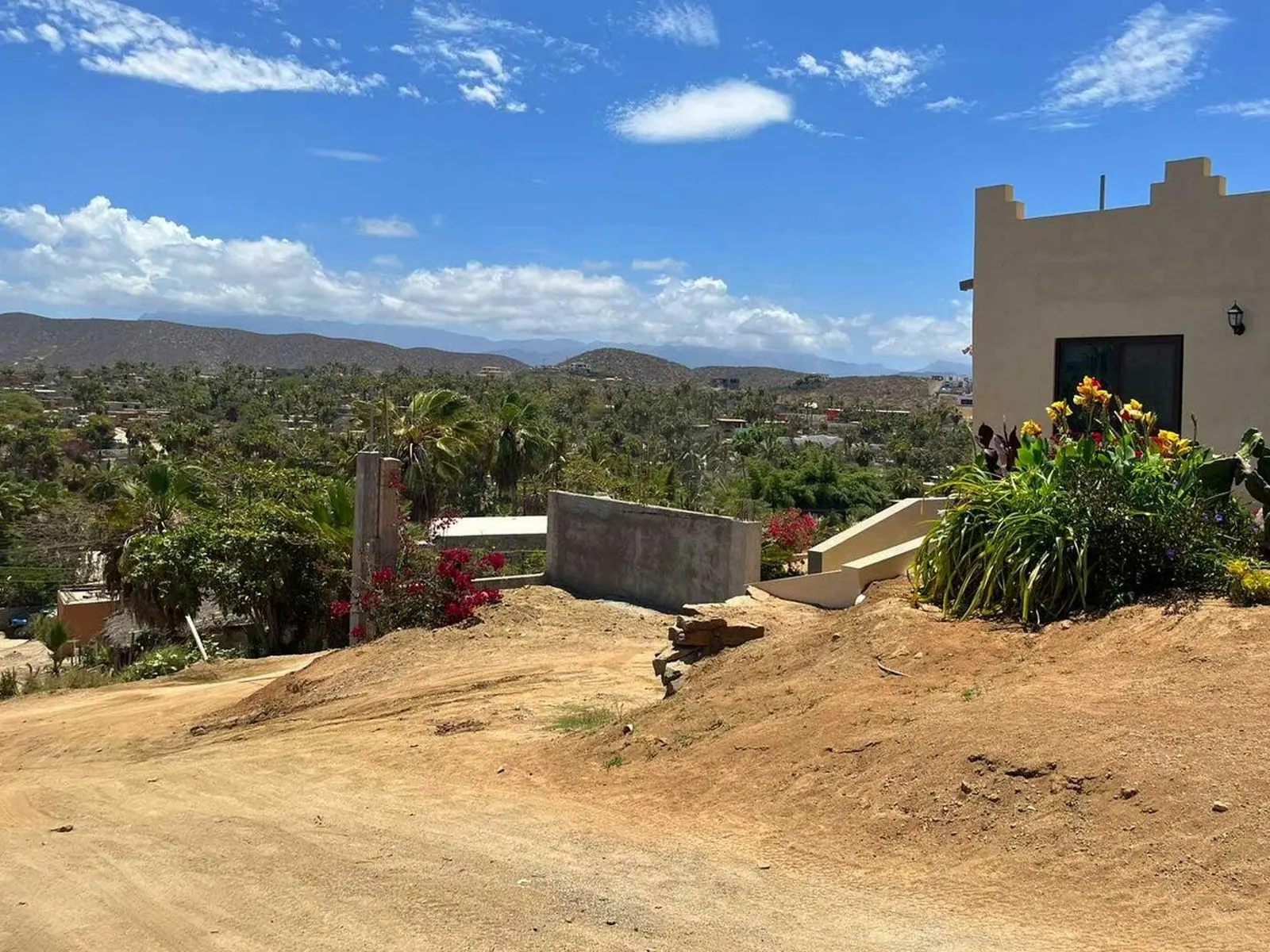 La Poza Double View