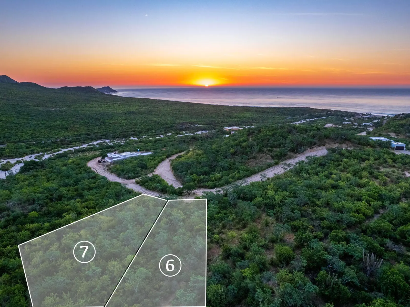 El Encanto & Laguna