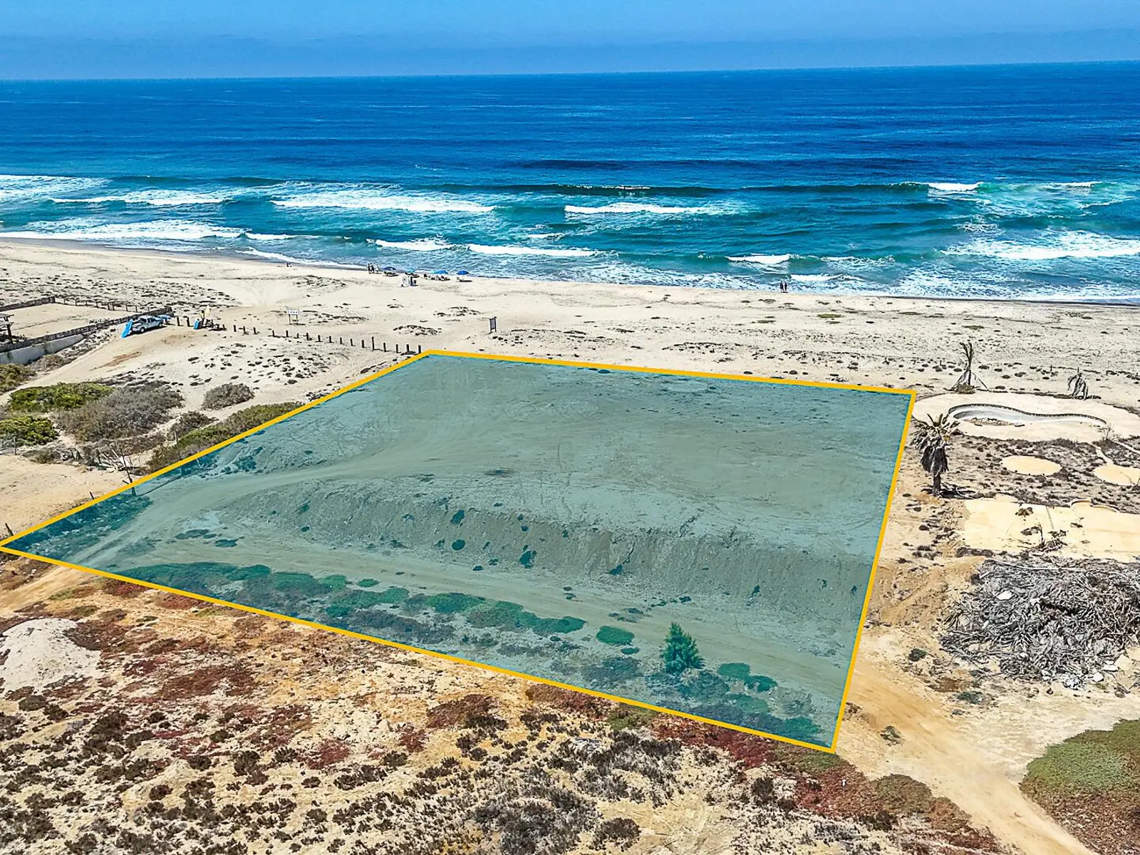 Cerritos Beachfront Acre