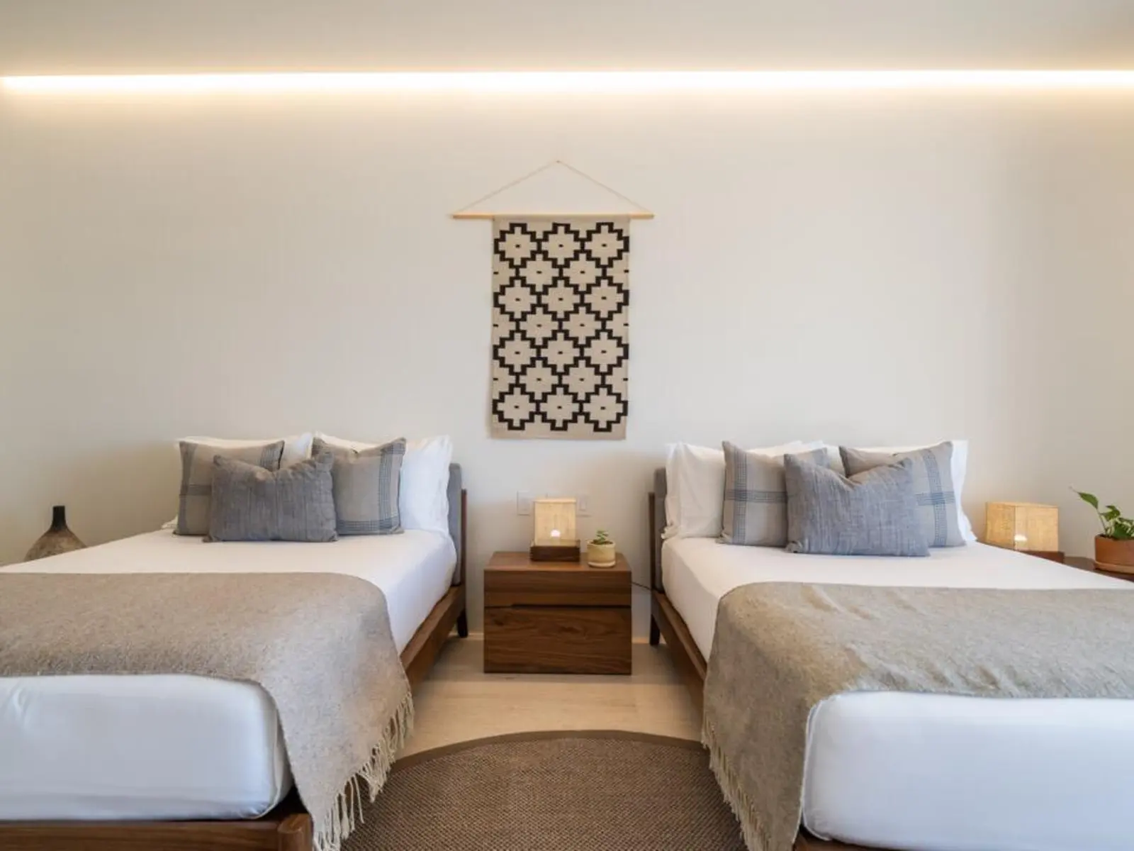 1Homes Hacienda Beach Club Ph2