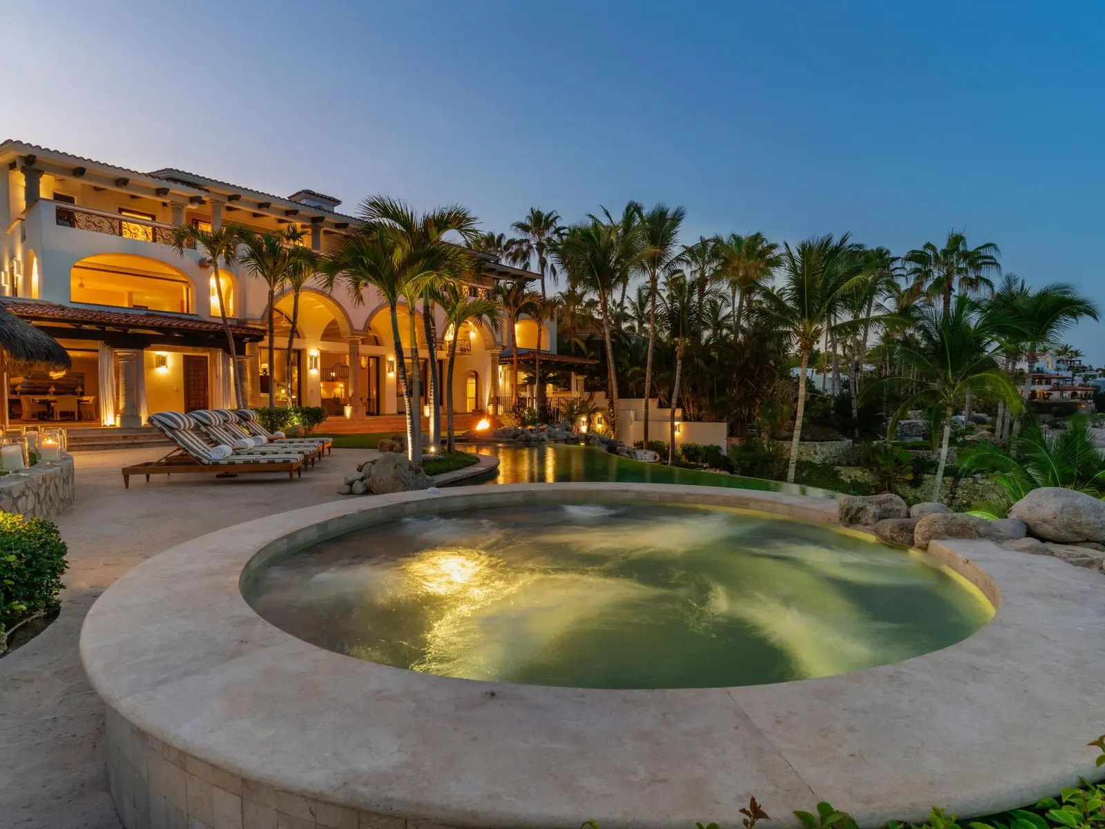 Beachfront Caleta Palmilla