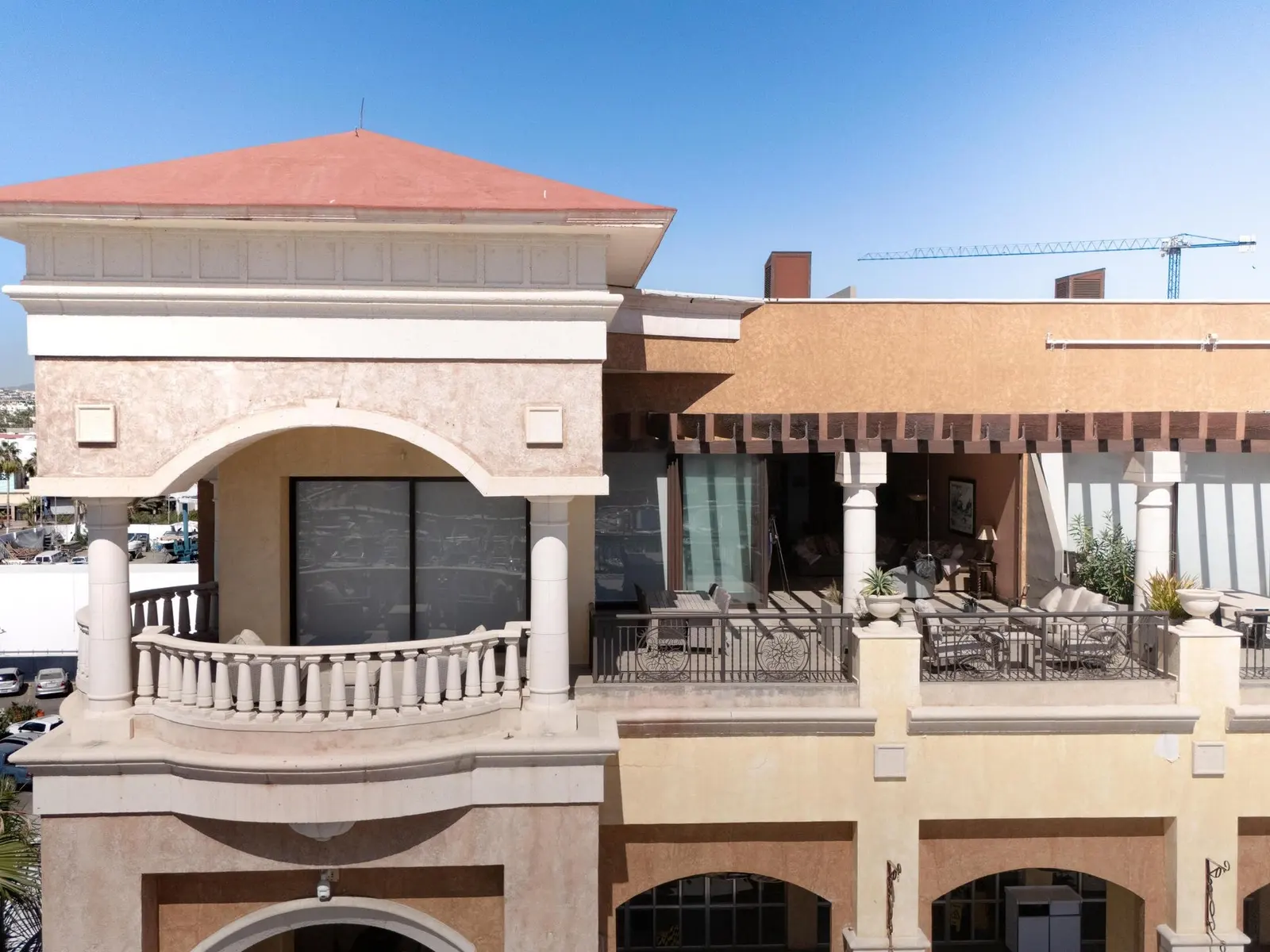 Paraiso Residences Penthouse