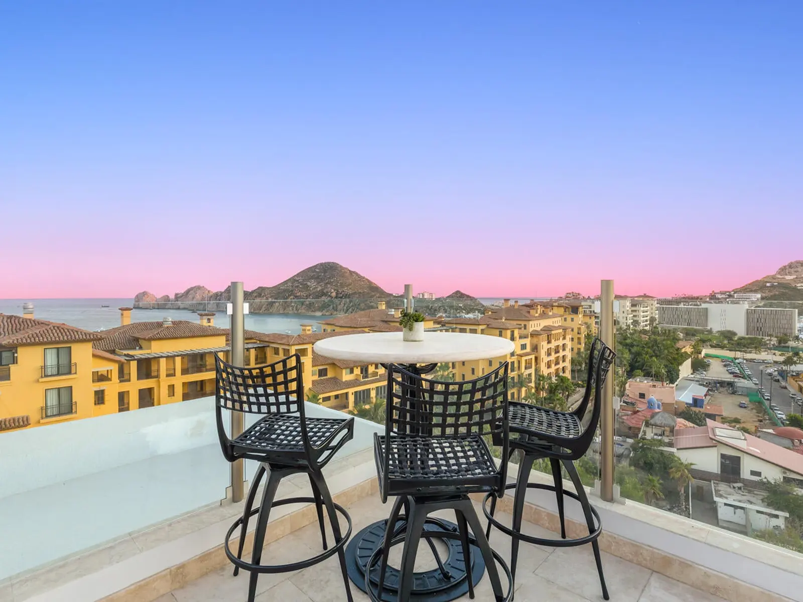 Penthouse One Medano