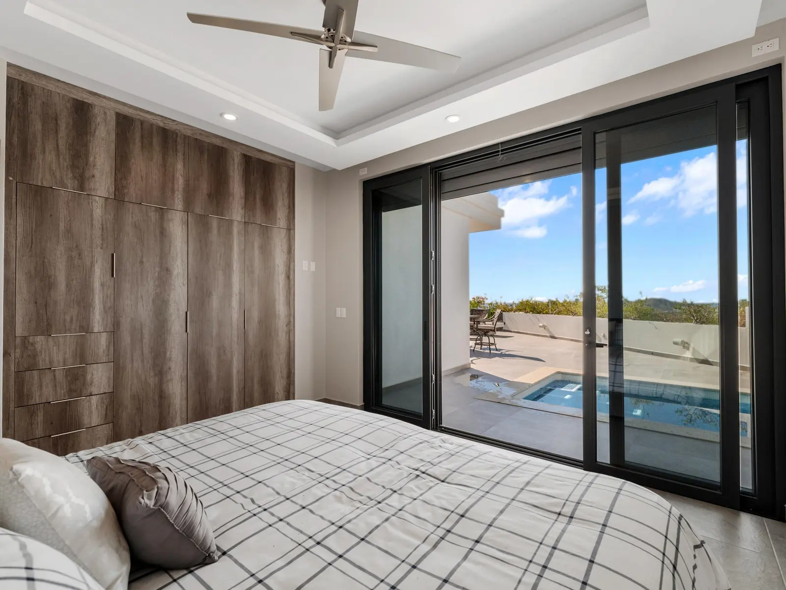 Tule Boutique Development