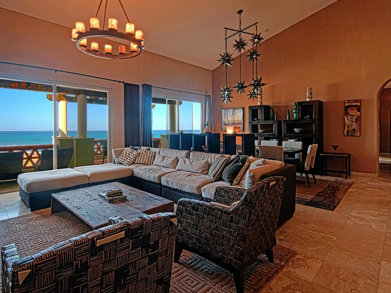 BEACH FRONT PENTHOUSE