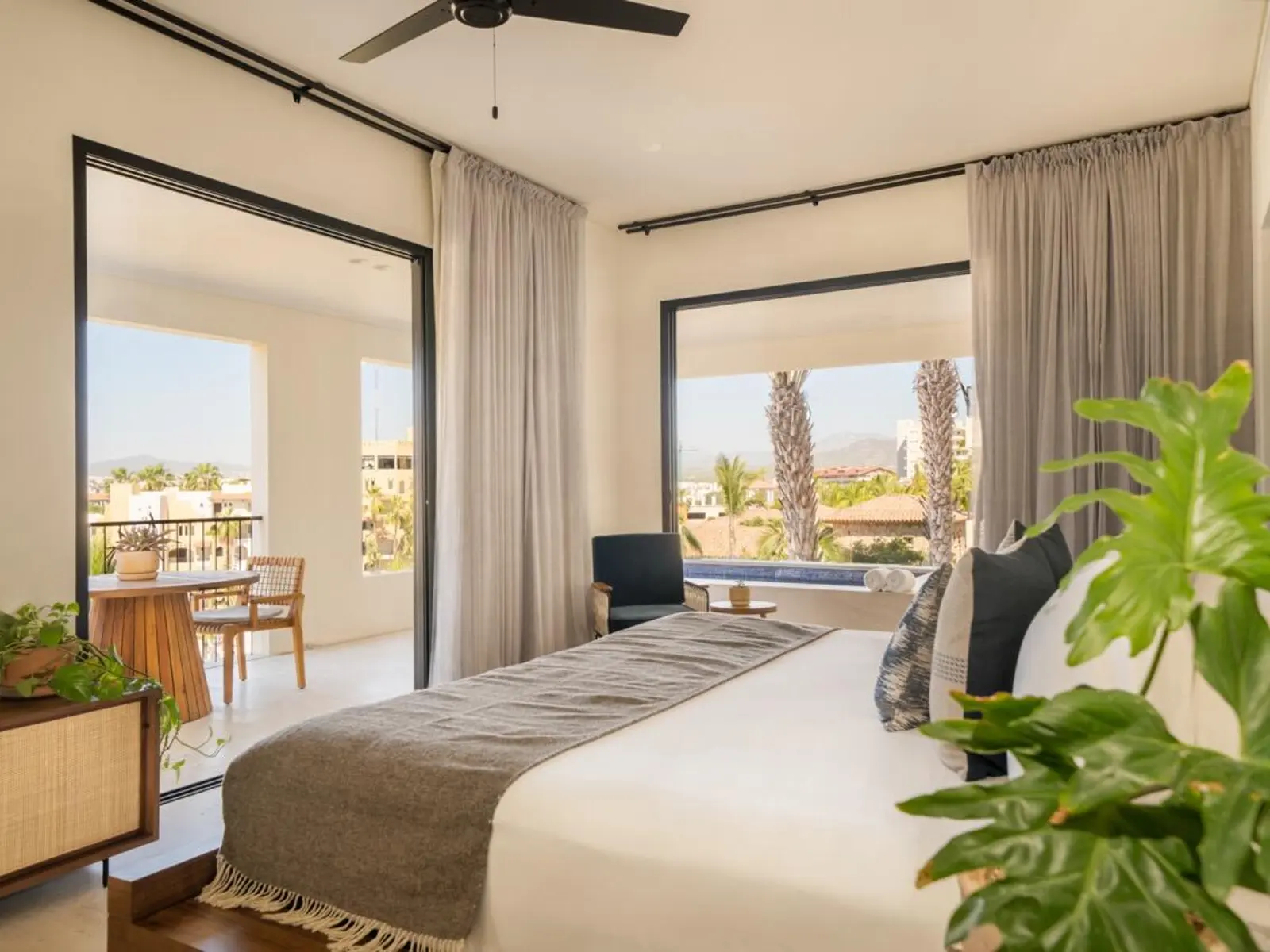 1Homes - Hacienda Beach Club