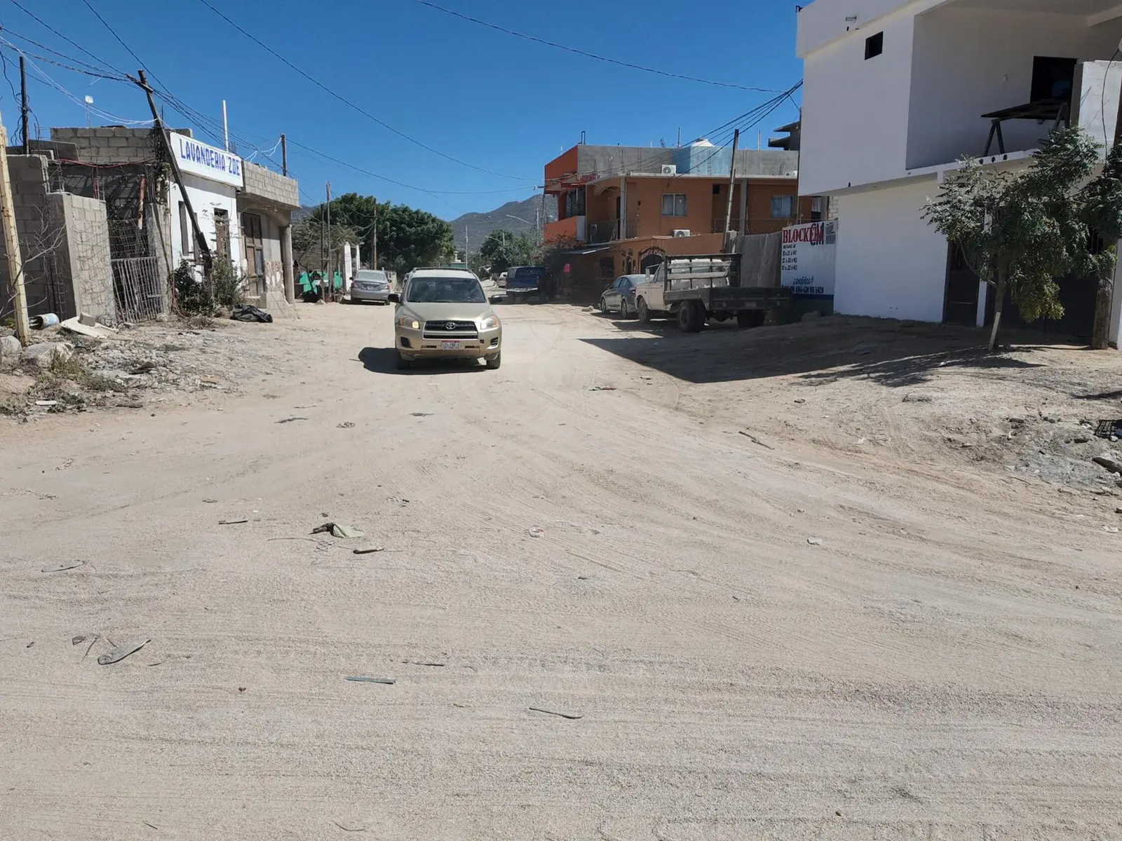Land Airport 7664m2