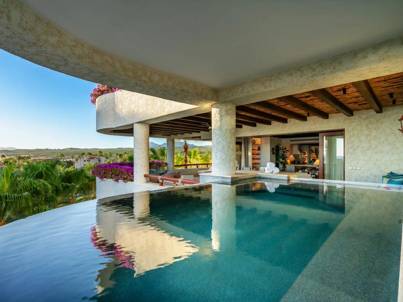 Residence 6301 Las Ventanas