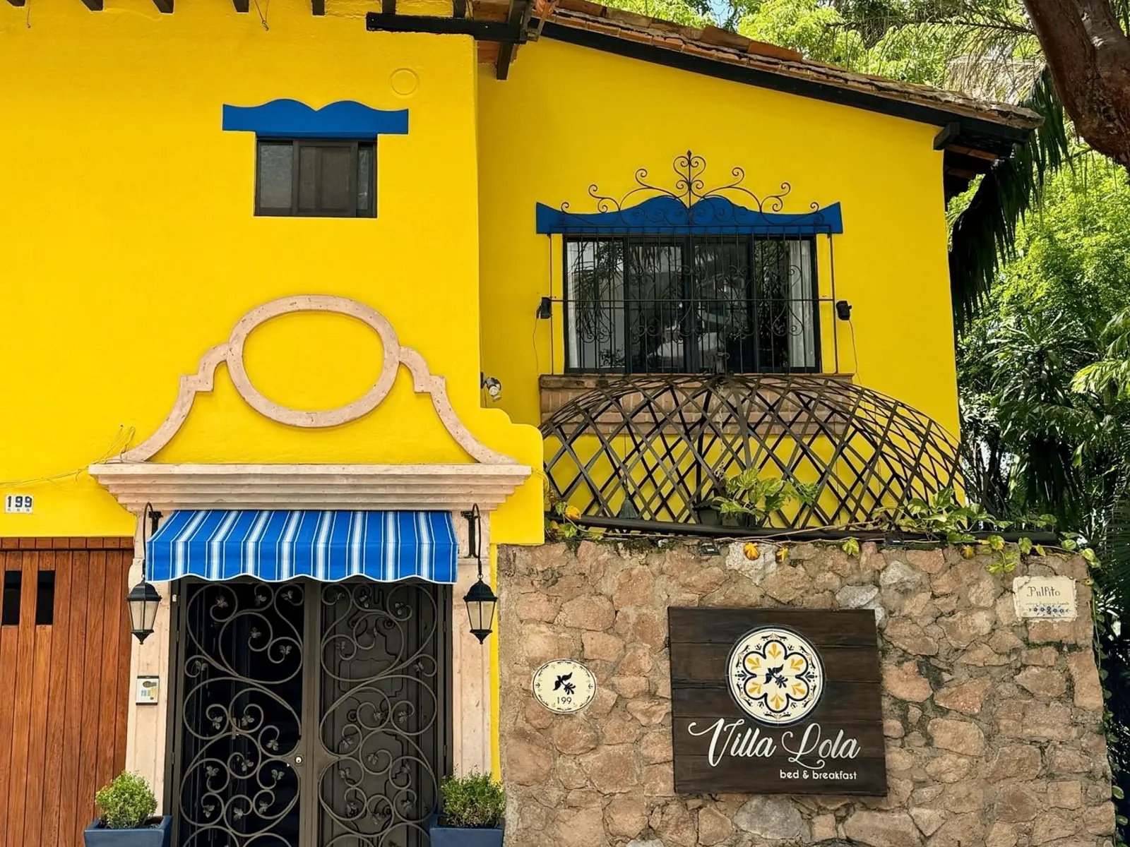 Villa Lola