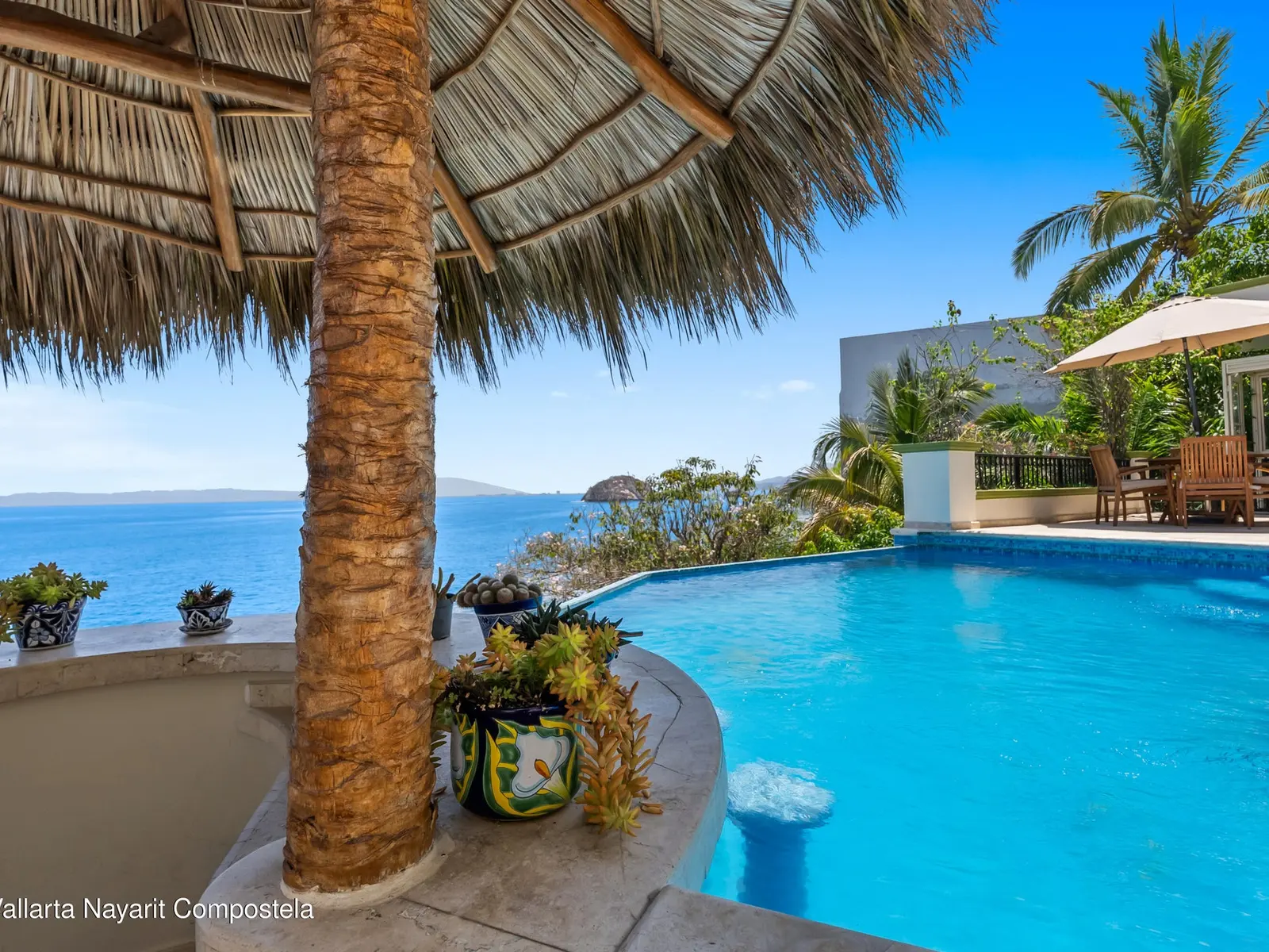 Villa Oceana y Terreno