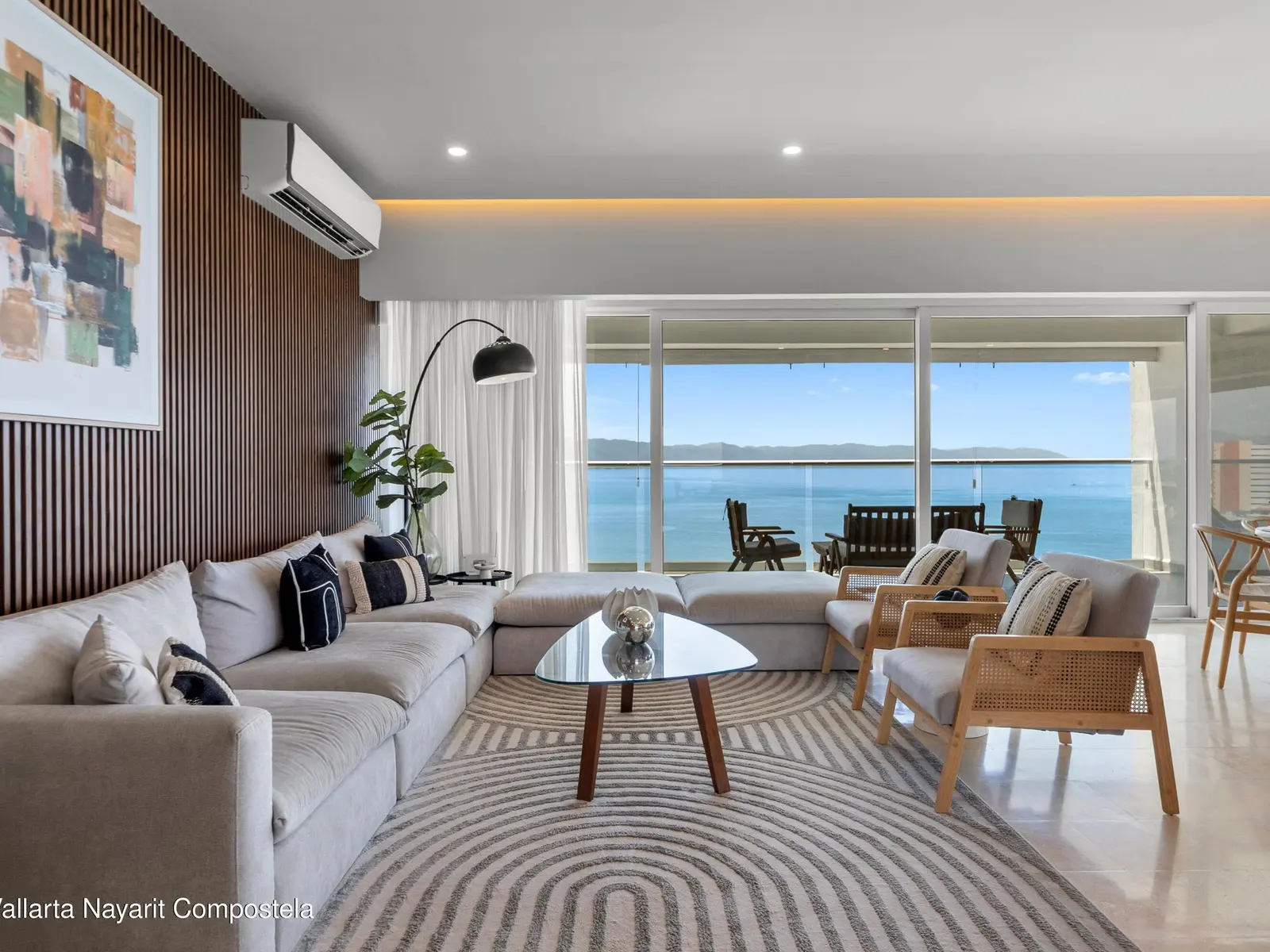 Corner Residence