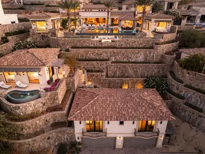 Casa Luna Escondida