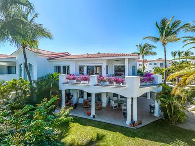 Villas de Oro 306