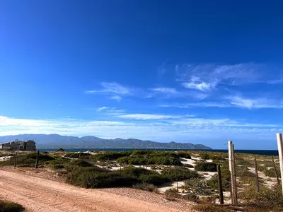 Bahia Turquesa Beach Access