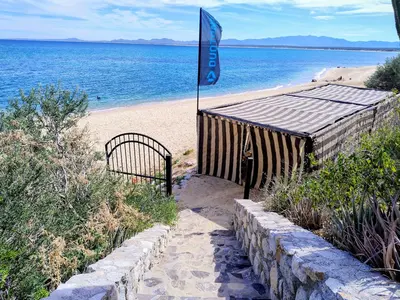 Vista Cerralvo-GatedBeachside