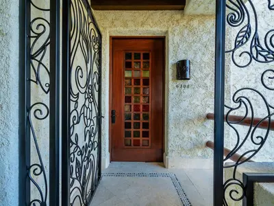 Residence 6301 Las Ventanas
