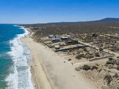 Beachfront 06 lot