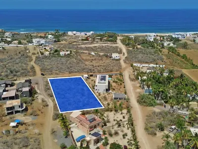 Gavilán Lot 2376