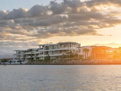 Four Seasons Marina Residence