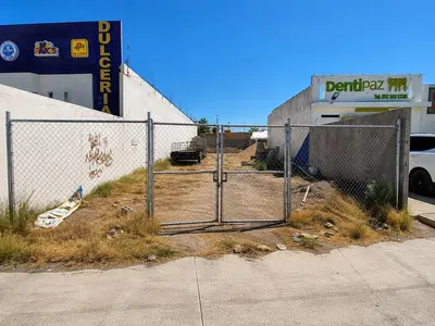 Terreno Prol. J. Mujica
