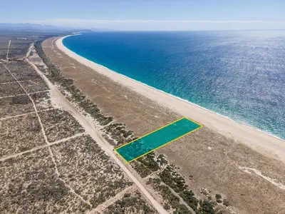 Beach Front (51mts)Agua Blanca