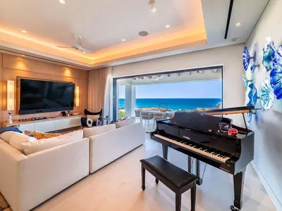 Cove Club Bungalow 10