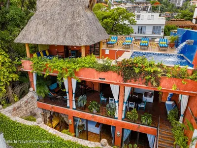 Villa Lola