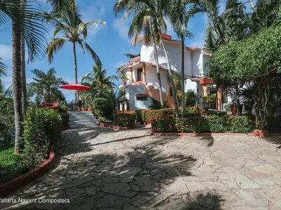 Casa Caracol Estate