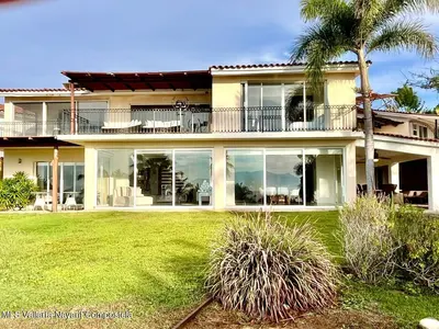 Villa 75