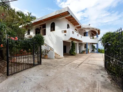 Casa Pelicanos