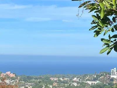 Lot 5 Ihana