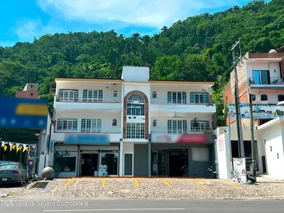 Libramiento Building