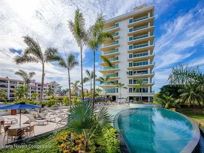 V Marina 3 bedroom condo