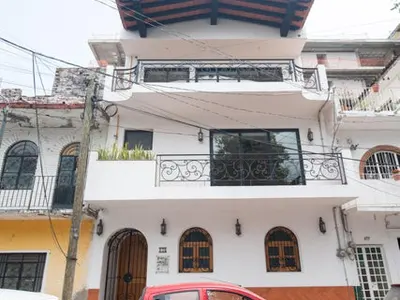 CASA AQUILES