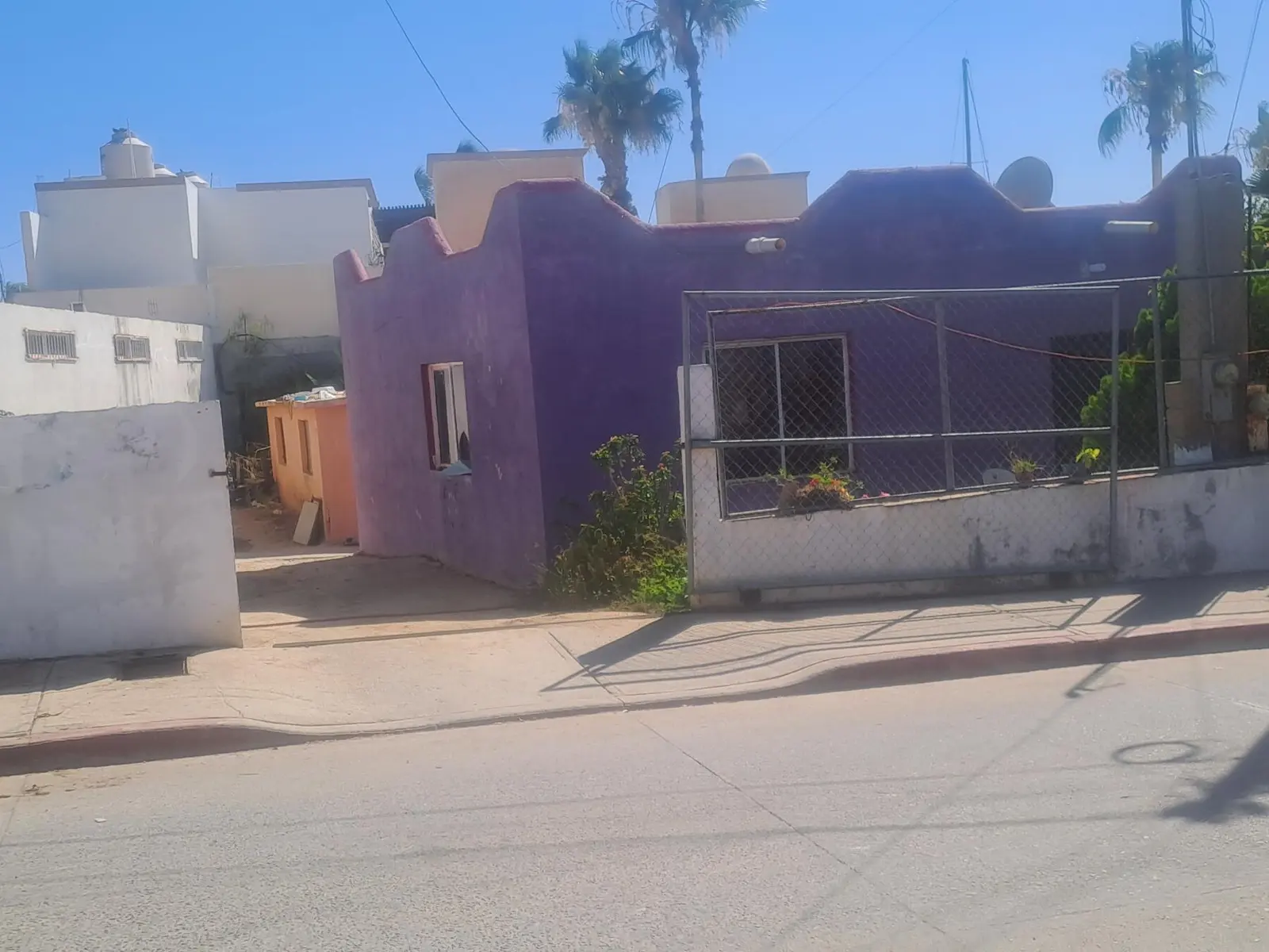 LOTE ESCUELA
