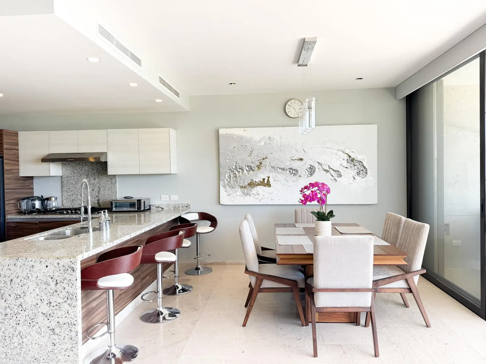 Solaria PH E401