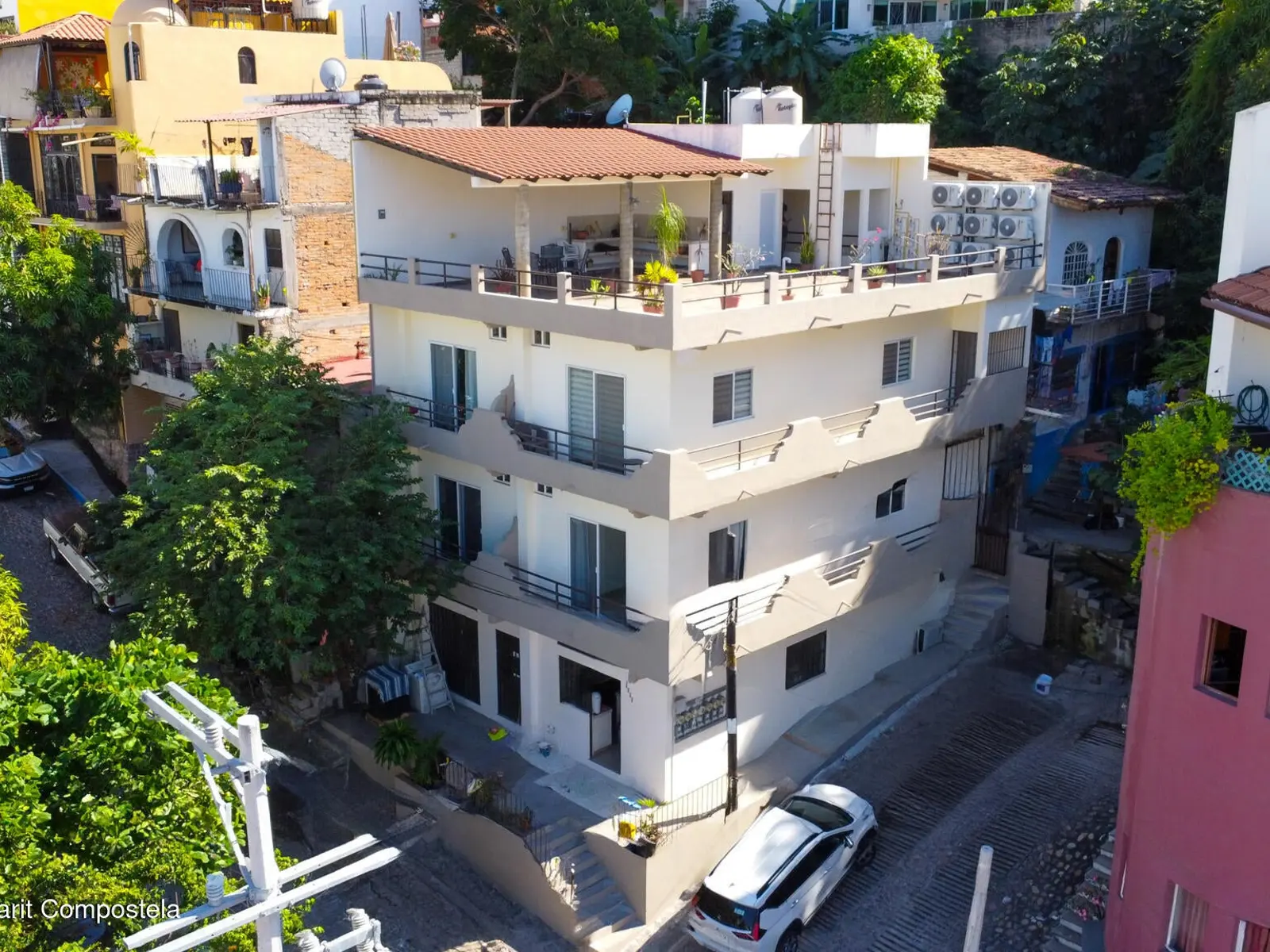 Bugambilias Building